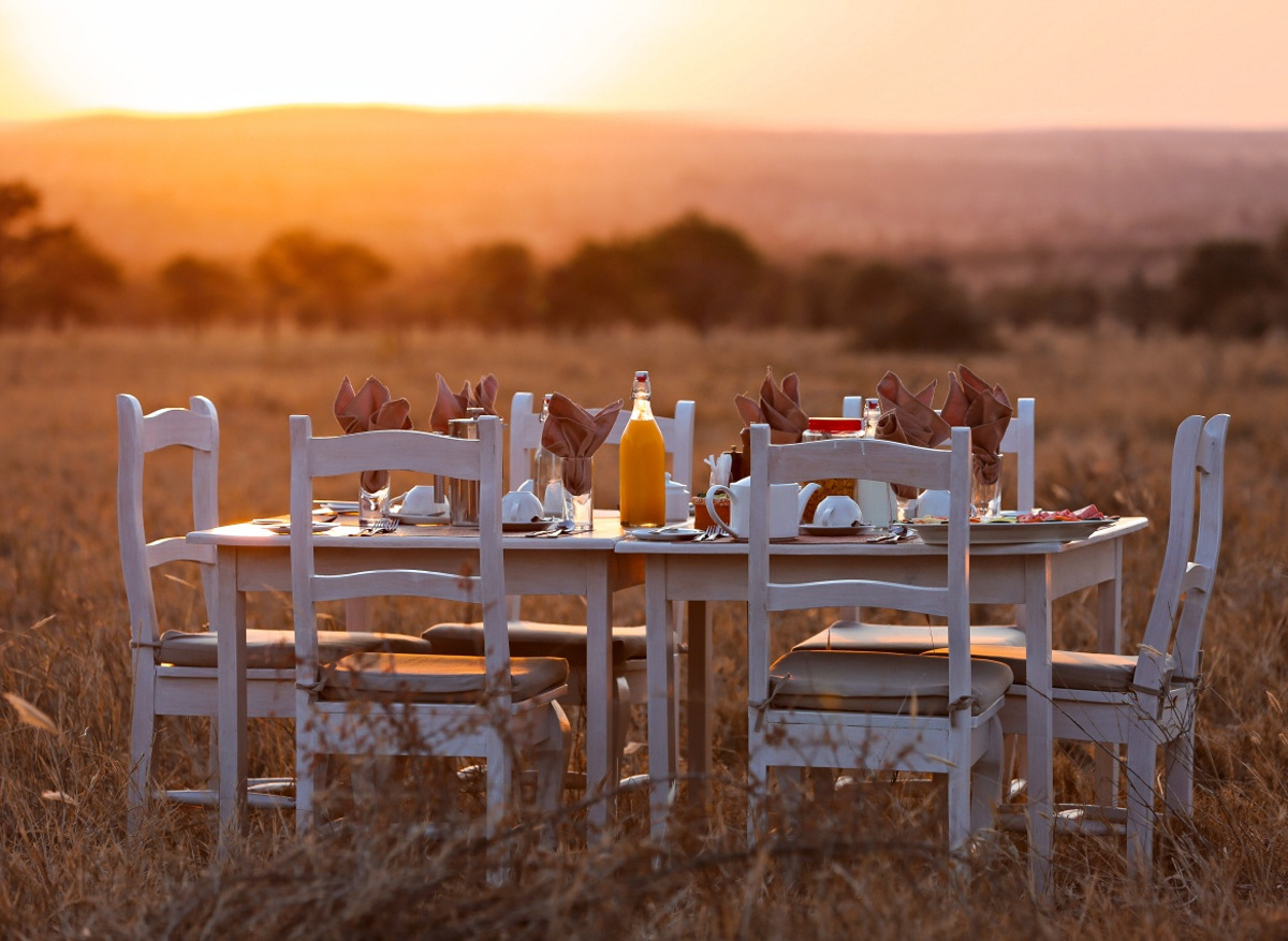 Al Fresco Dining.jpg
