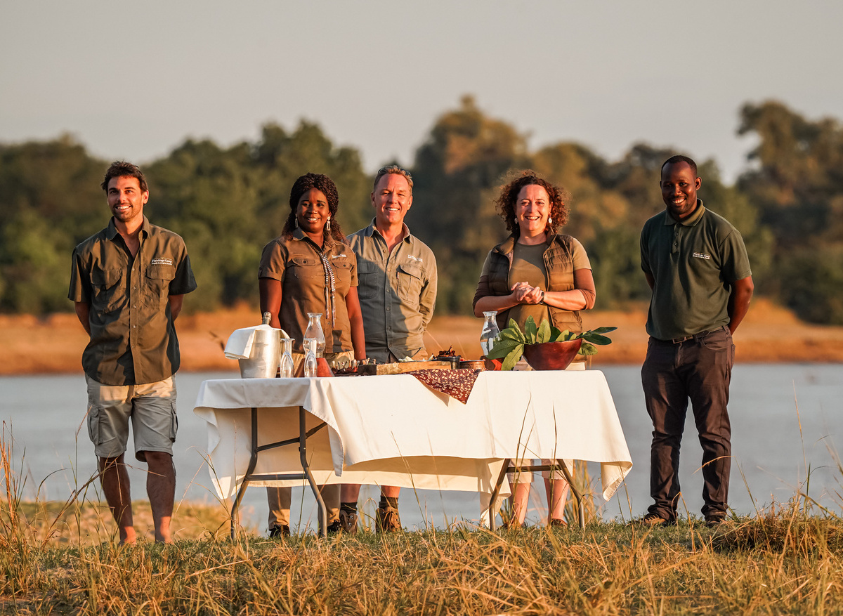 Flatdogs special sundowners team