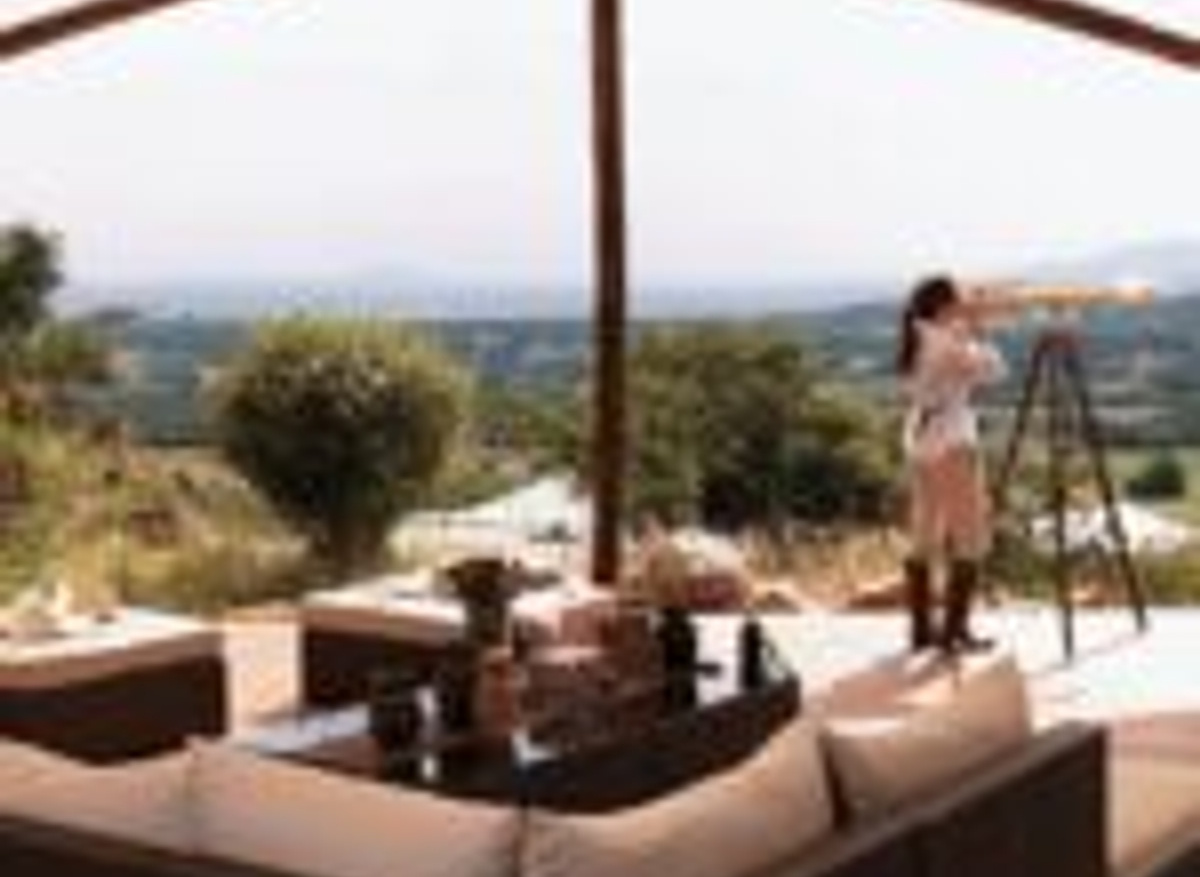 Mara Bushtops reception.jpg