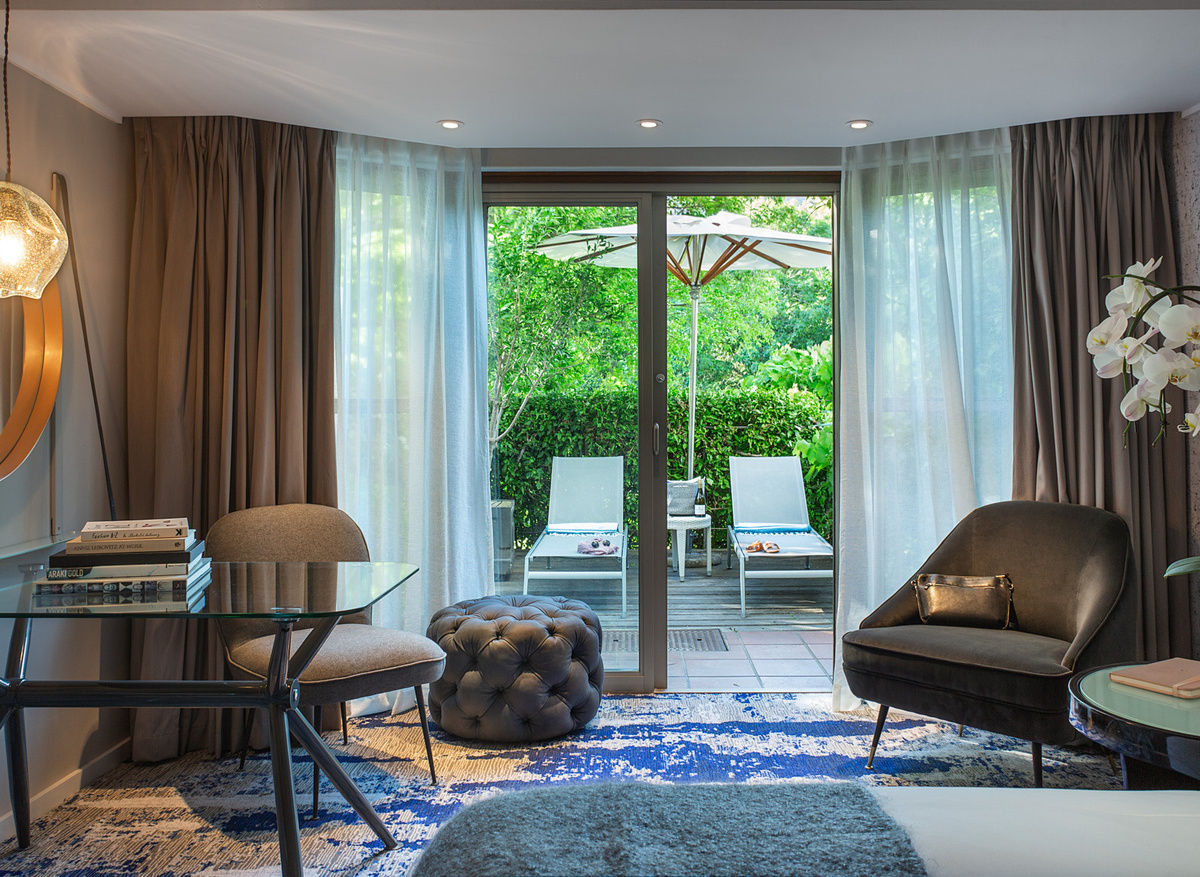 Mountain Deluxe Room