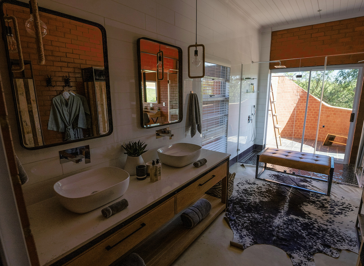Rockfig Madikwe Villa Bathroom