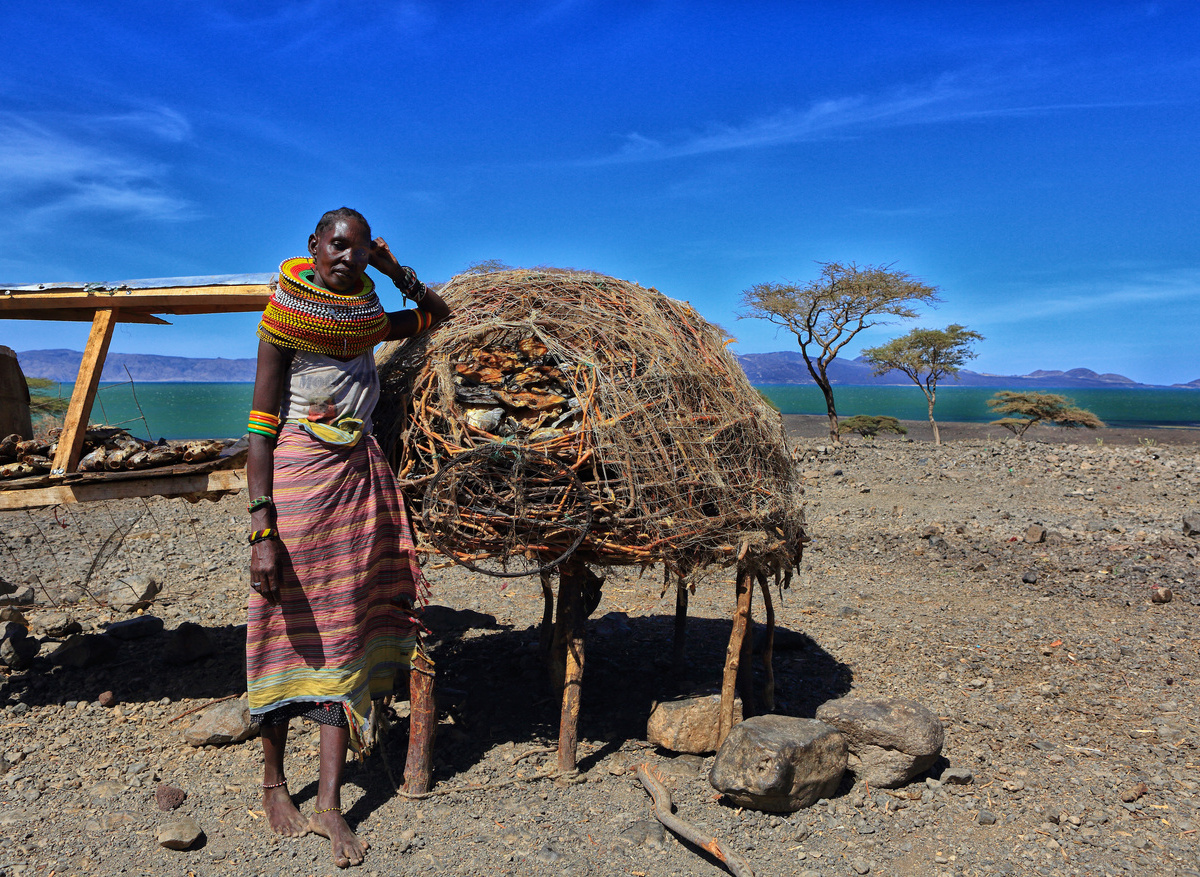 Turkana lake girl - Kenya 