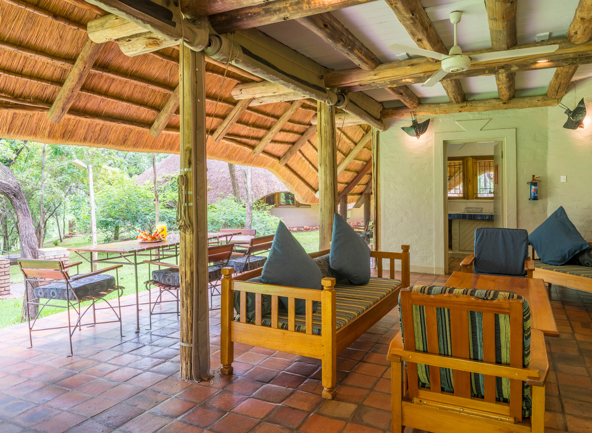 Lokuthula Lodges lounge.jpg