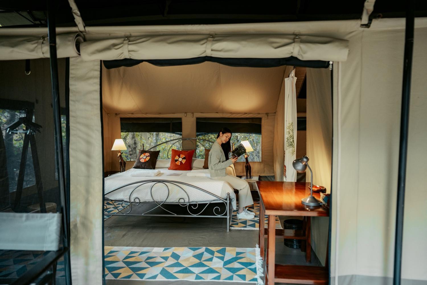 Nairobi Tented Camp_Room.jpg 1