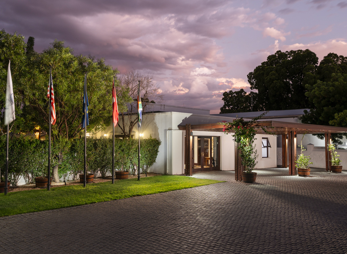 Entrance of Drostdy Hotel