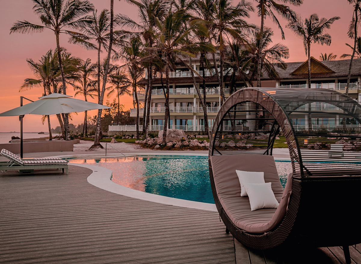 Hemingways apartment and pool.jpg