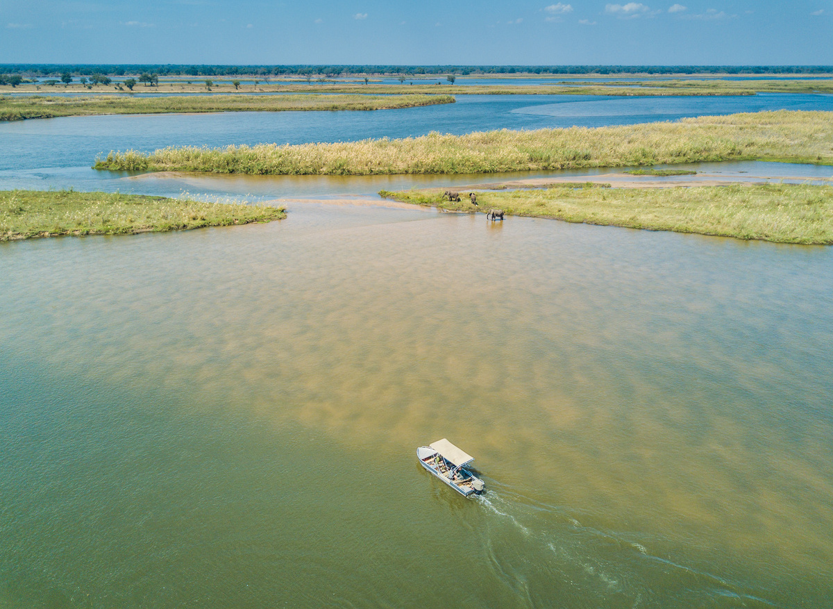 Boat transfer aerial eles - copyright Scott Ramsay - www.LoveWildAfrica.com-608.jpg