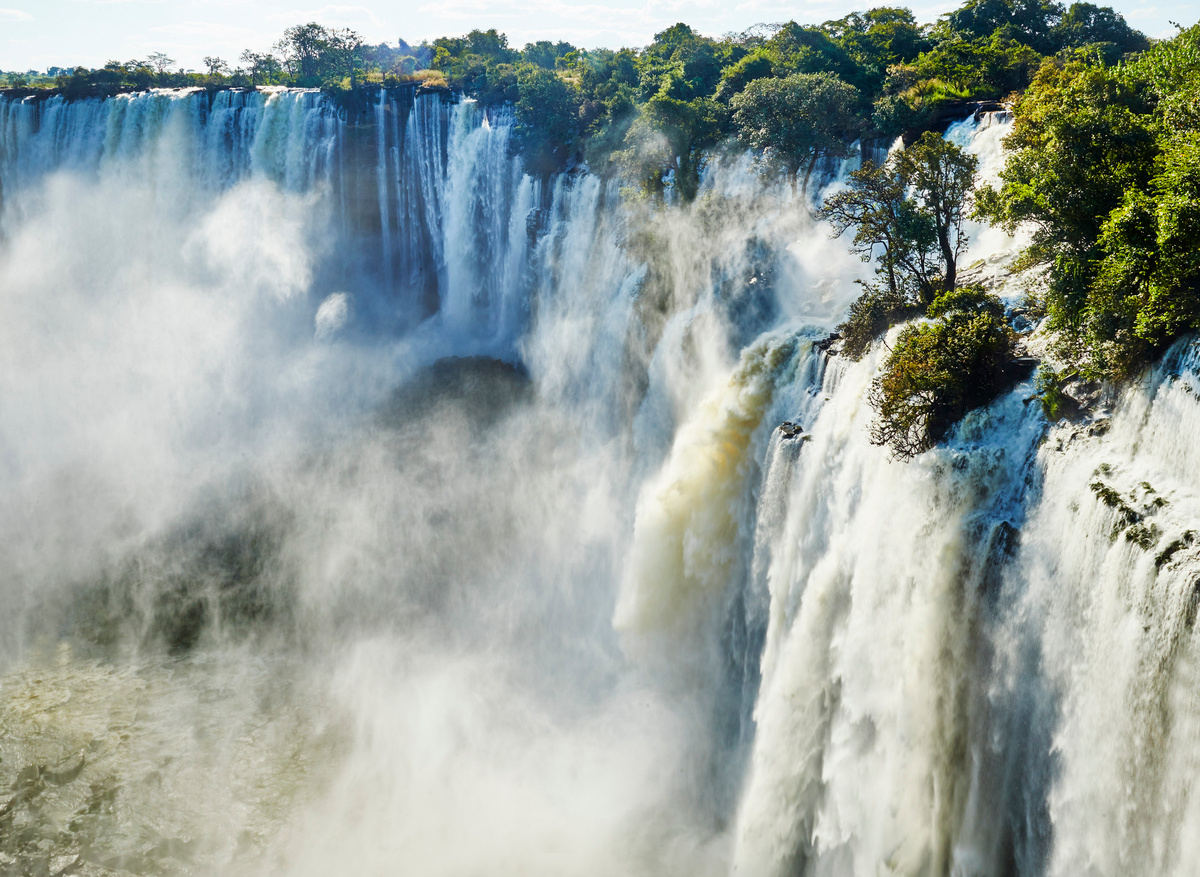 Kaluanda Waterfalls - Credit Robert Haidinger, Copyright Angola Tourism Board @ Kleber Group.jpg