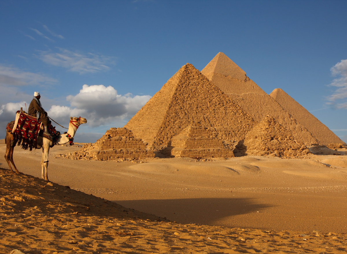 Egypt_Cairo_Giza_Pyramids and Camel 2.jpg