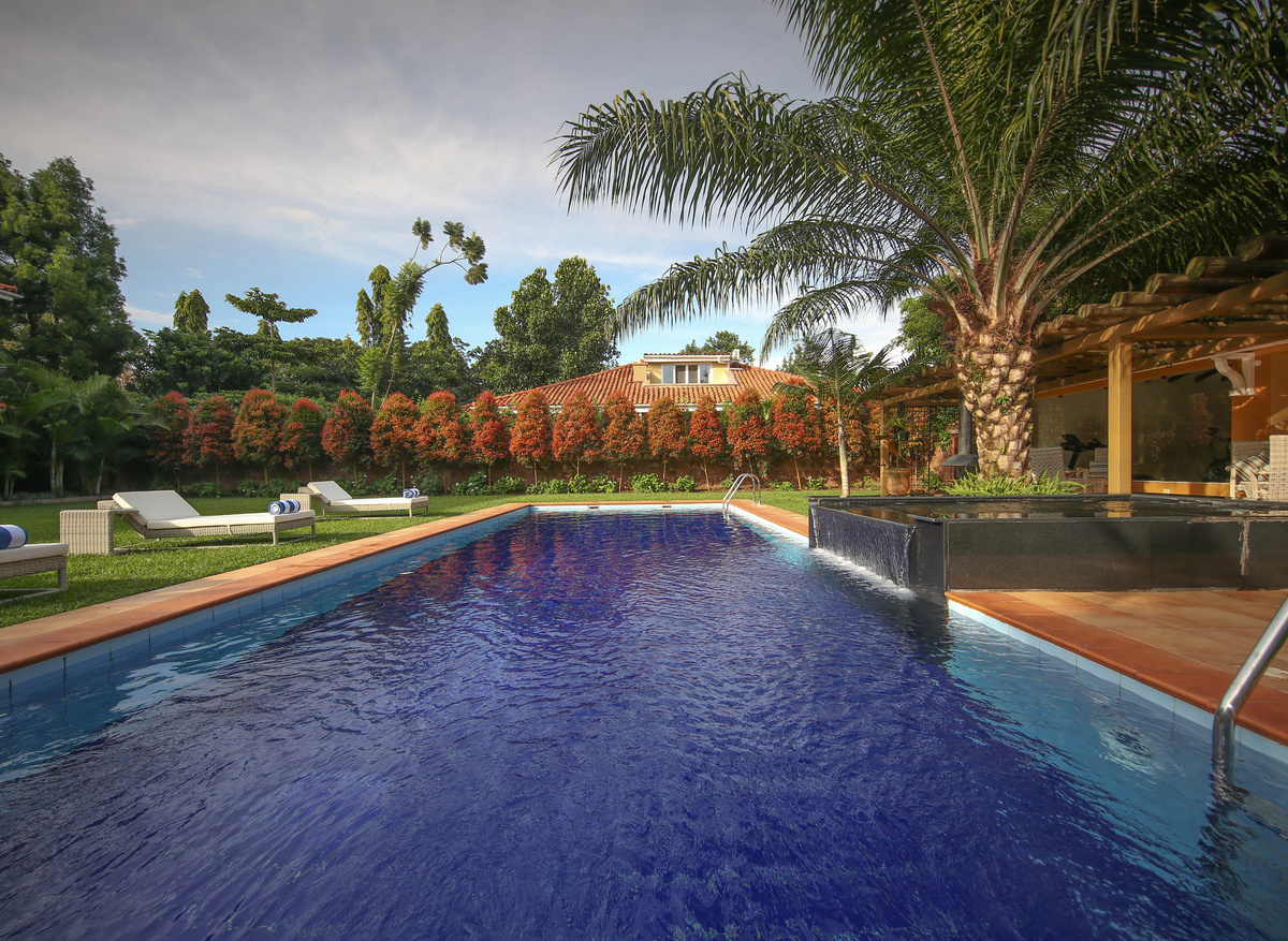 Hotel No 5, Entebbe - Swimming Pool