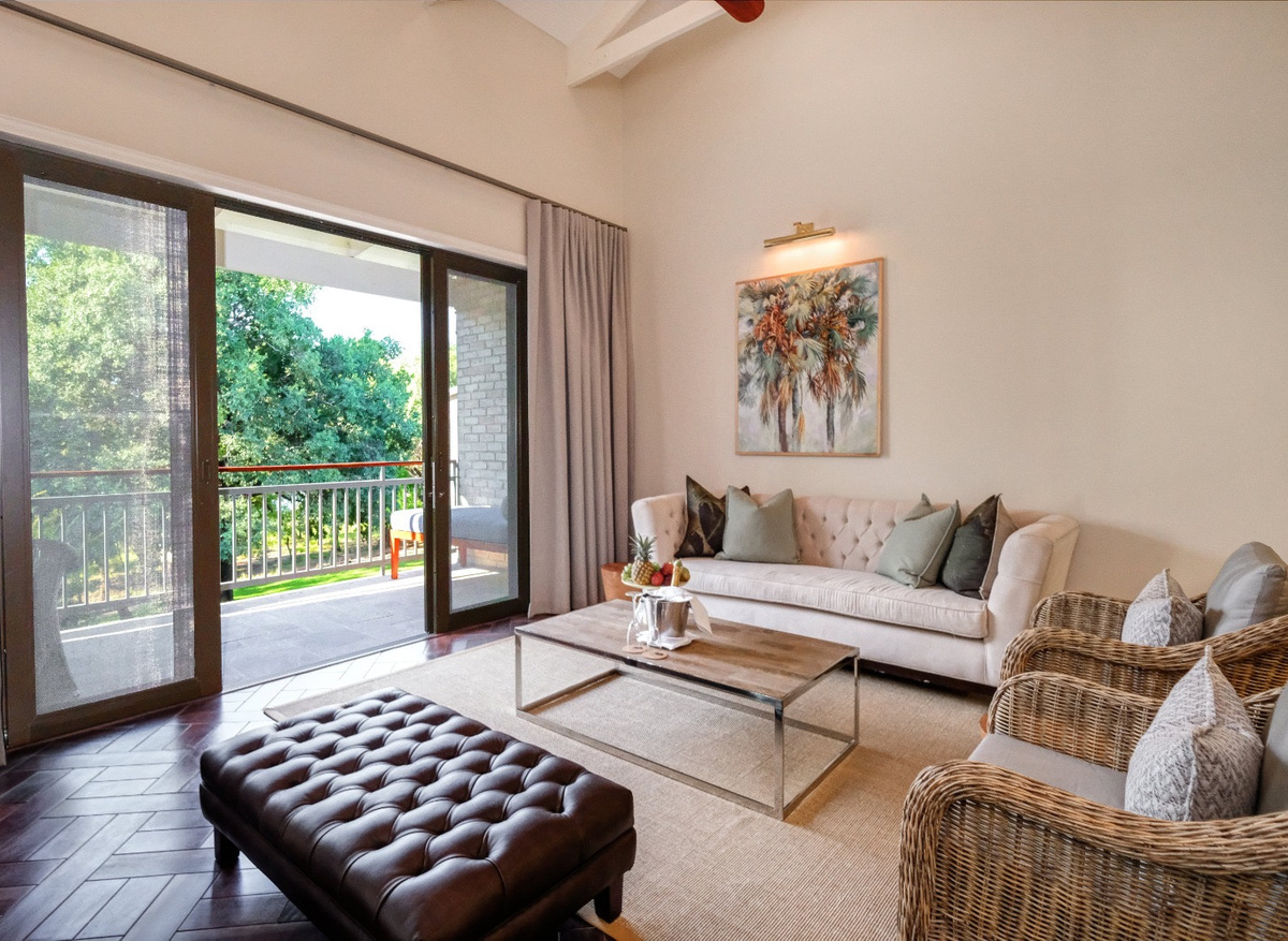 Executive Suite Lounge