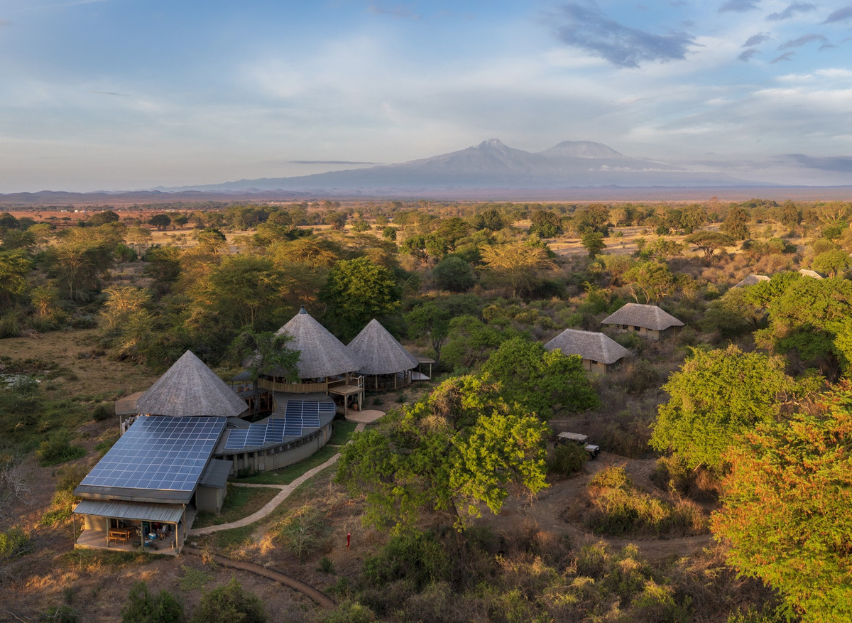 Chyulu Club and Kilimanjaro