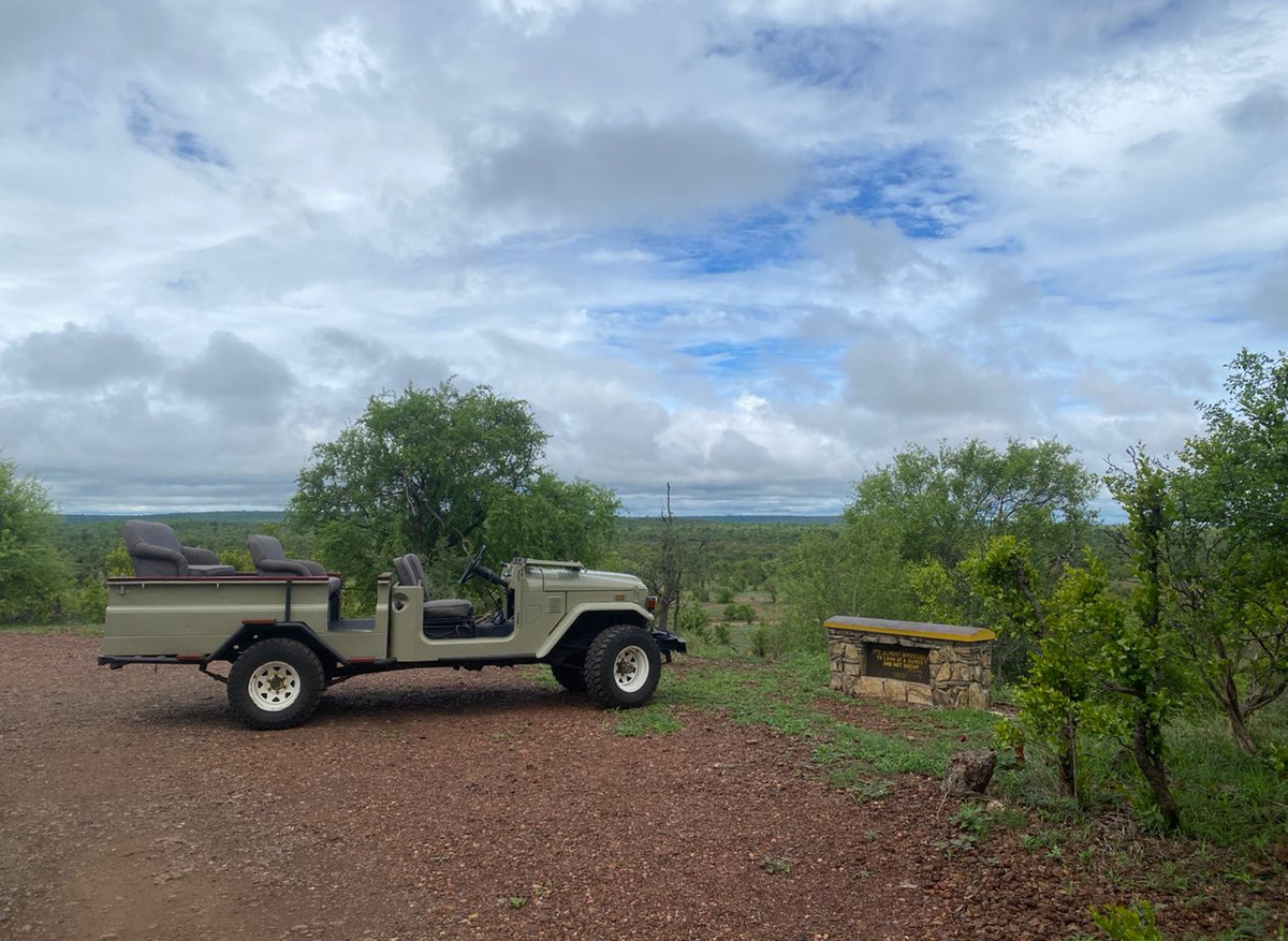 Game Viewing Vehicle 2: Reginald The FJ Landcruiser