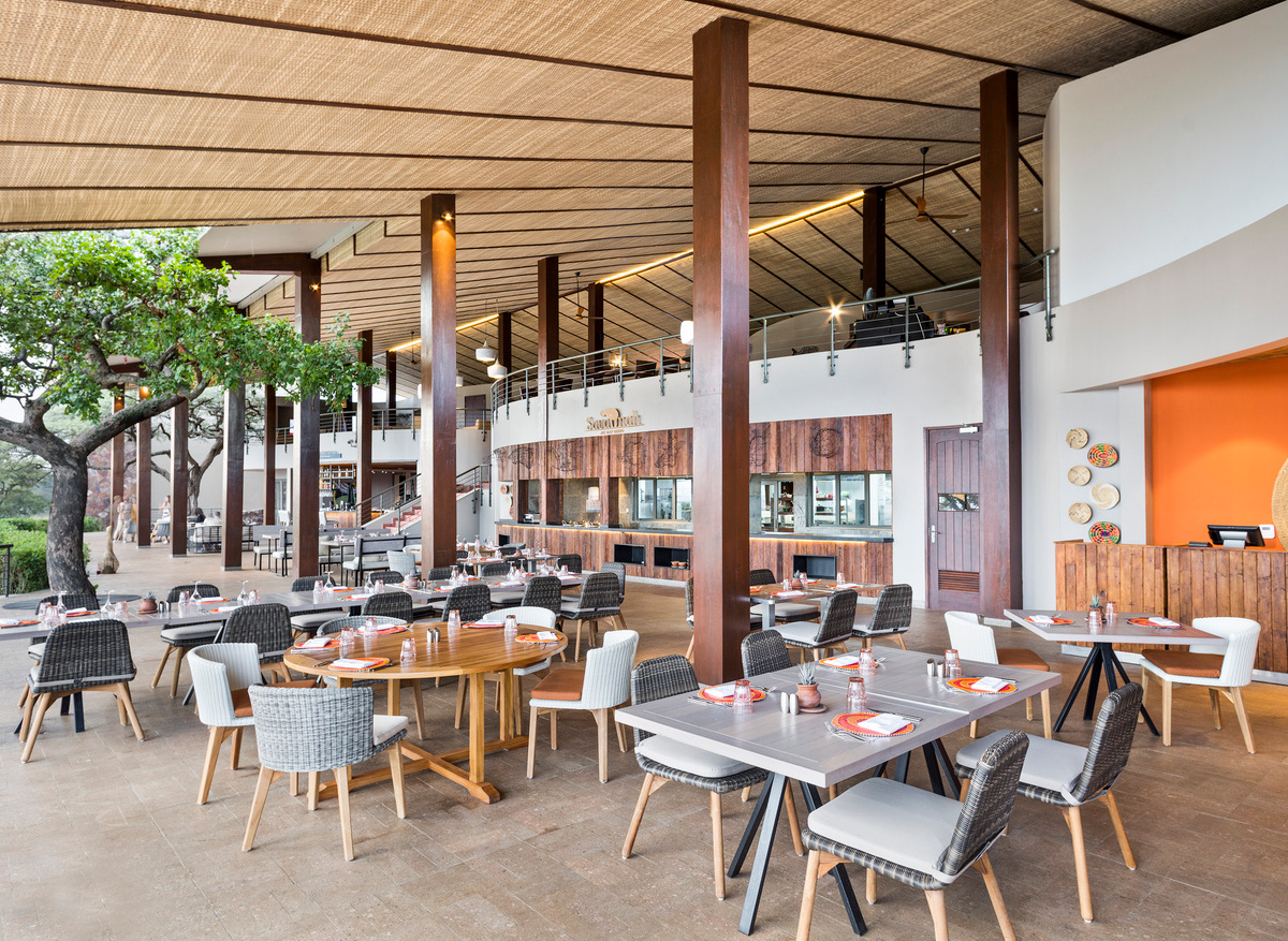 SerengetiLodge_MeliaCollection-Savannah Restaurant.jpg