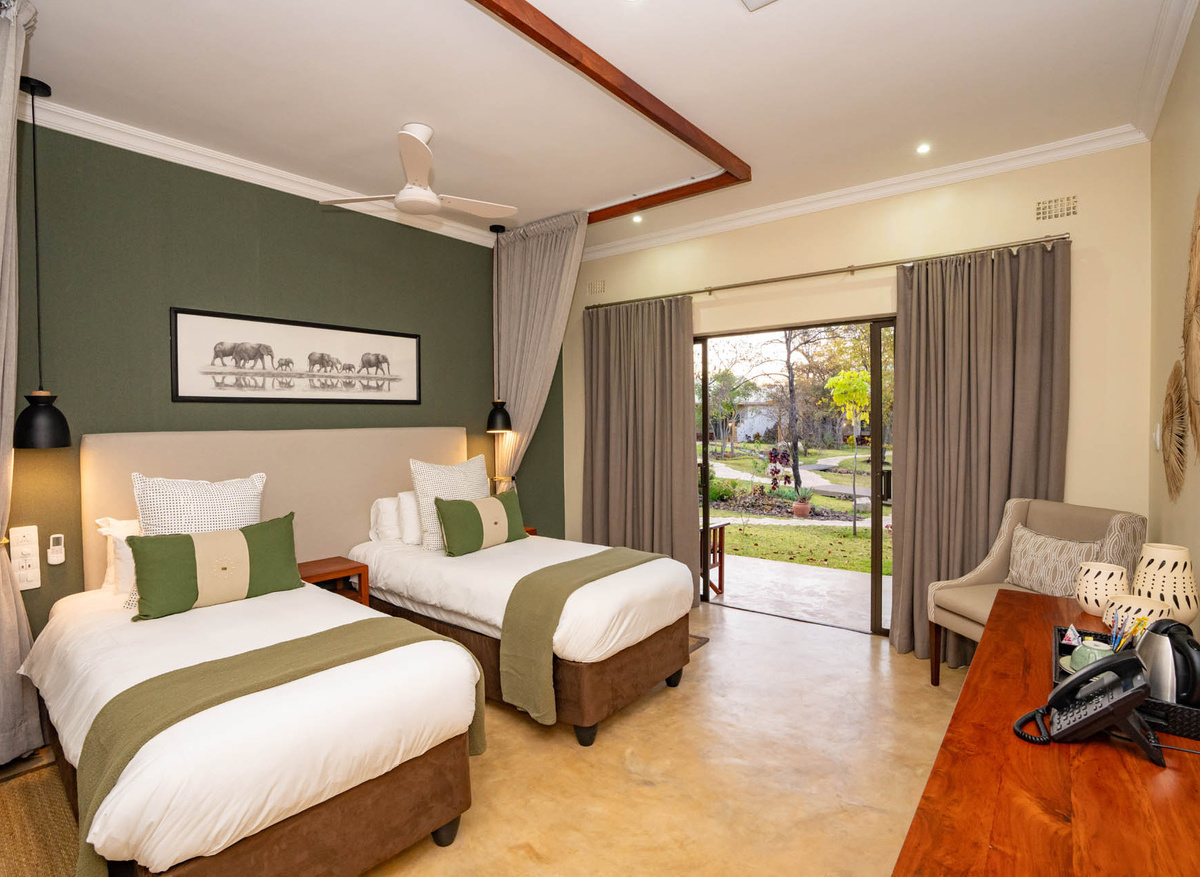 Insika Lodge Vic Falls - Luxury Room - Twin.jpg