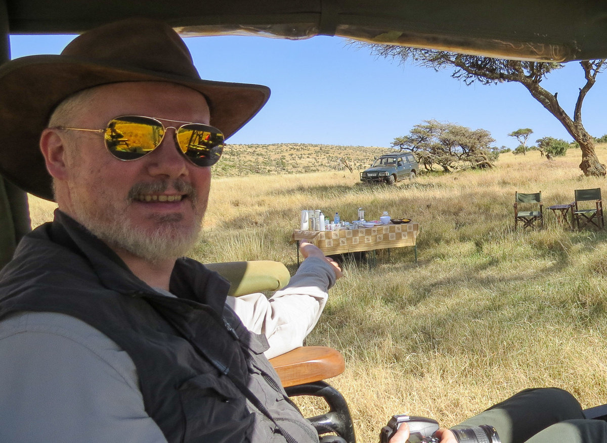 Lewa bush brunch.jpg