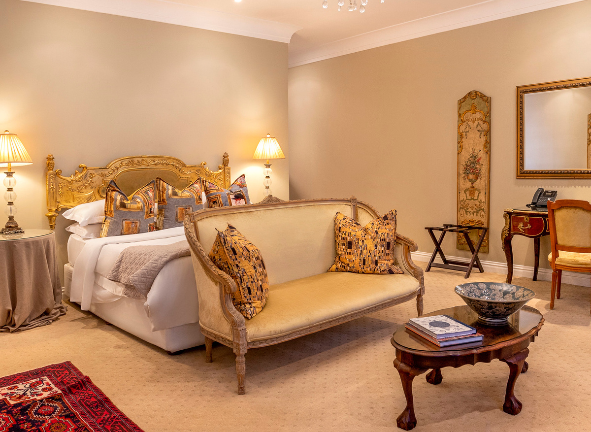 Grand Chateau Suite (1).jpg