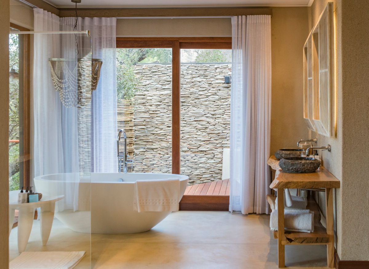 Dulini River - Bathroom (1).jpg