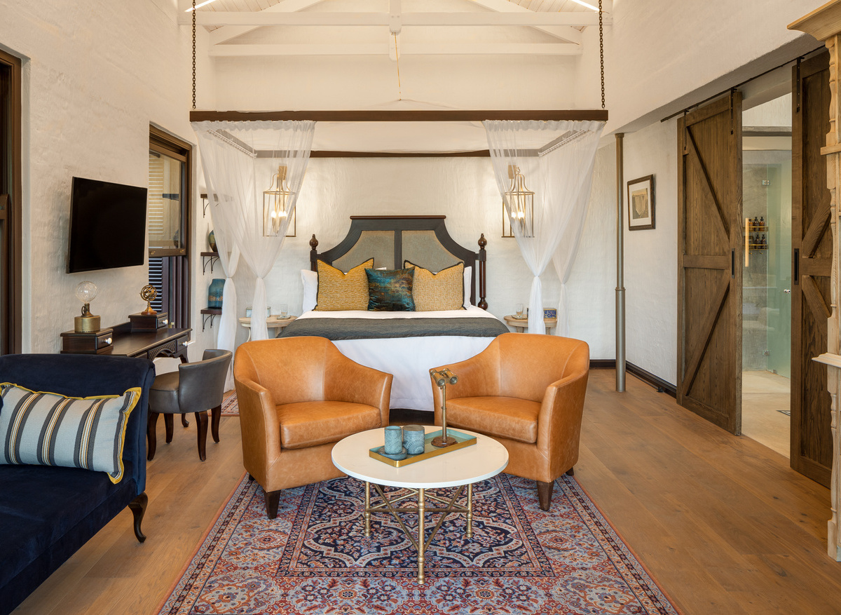 Mbano Manor Hotel Suite 1.jpg