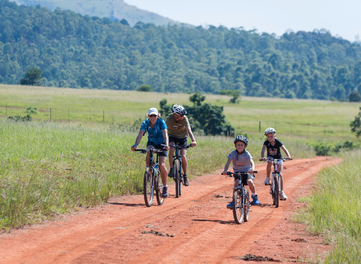 Activities SWZ Cycling 3 (JR).jpg