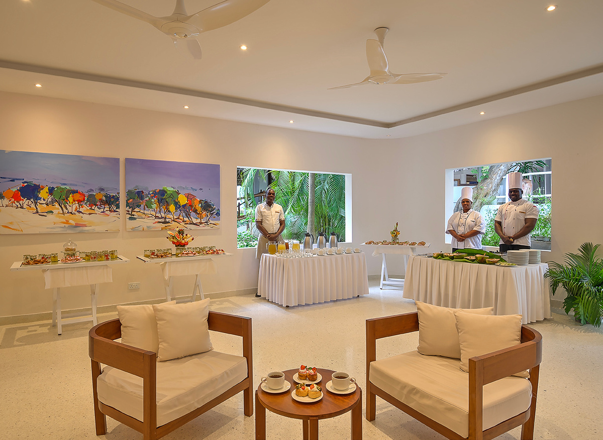 Diamonds Leisure Beach_Lounge Bar0.jpg