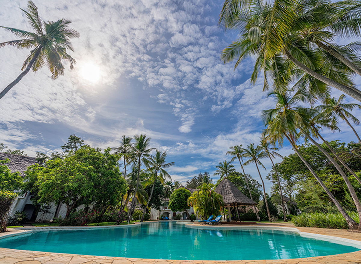 Diamonds Leisure Beach-8.jpeg