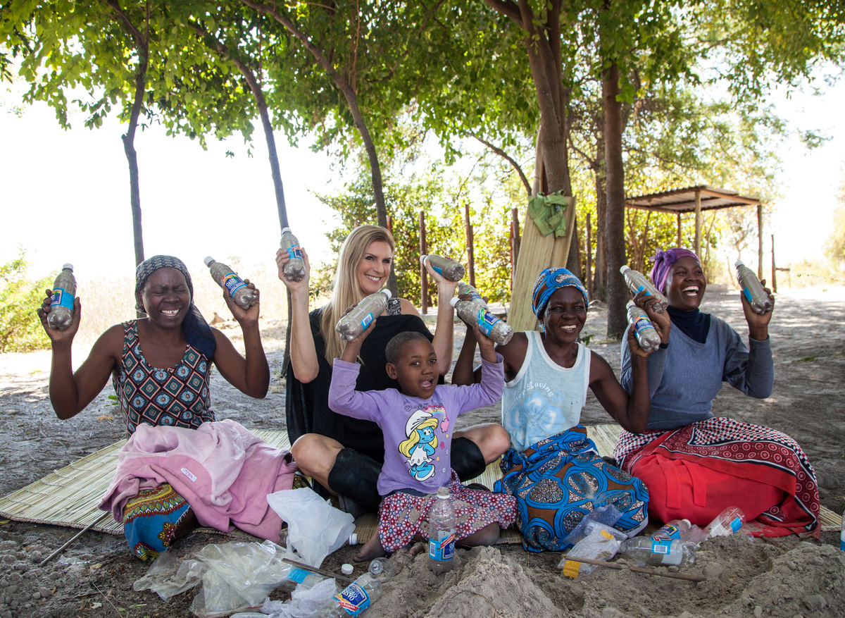 The Sijwa Project - Filling Plastic Bottles for Building
