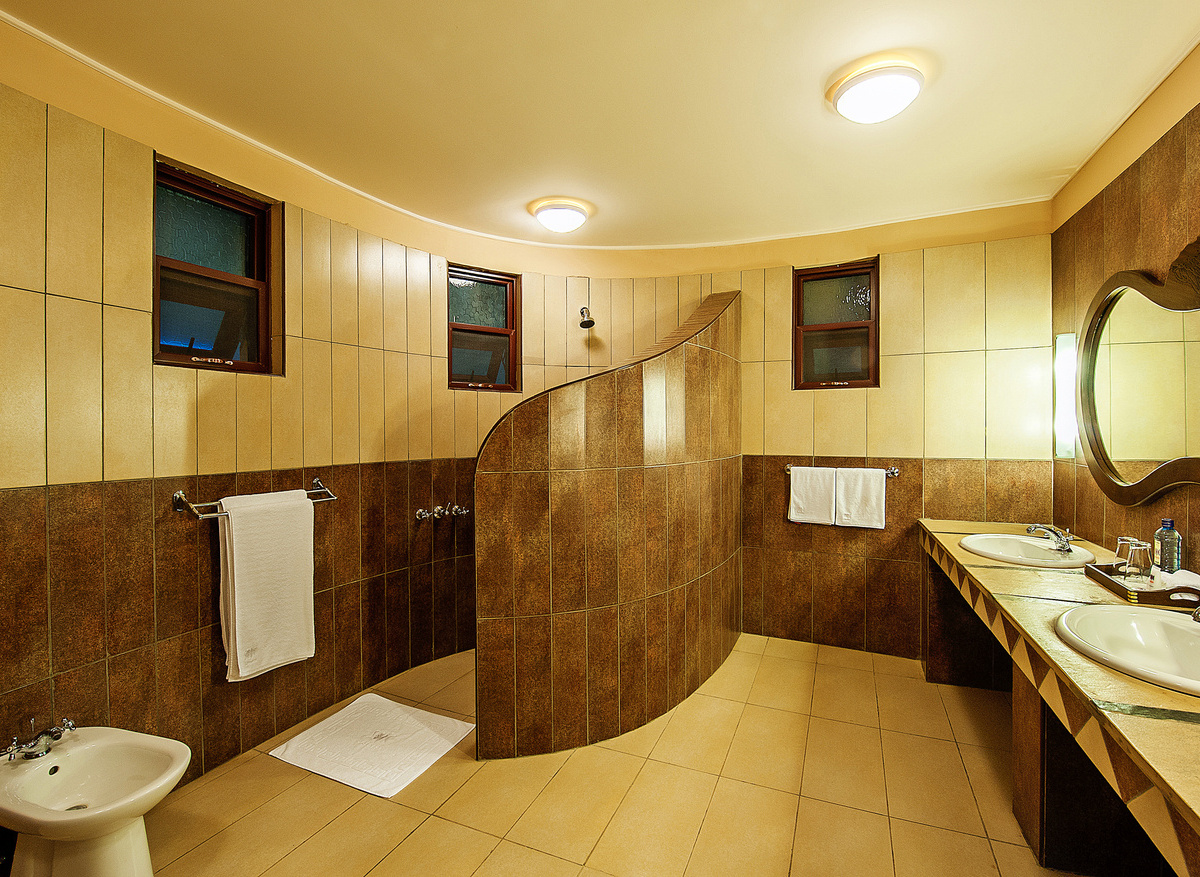 Lake Nakuru Sopa Lodge - Rooms 4.jpg