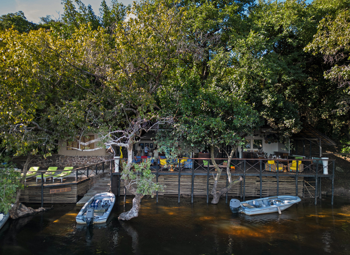 Ichingo Chobe River Lodge