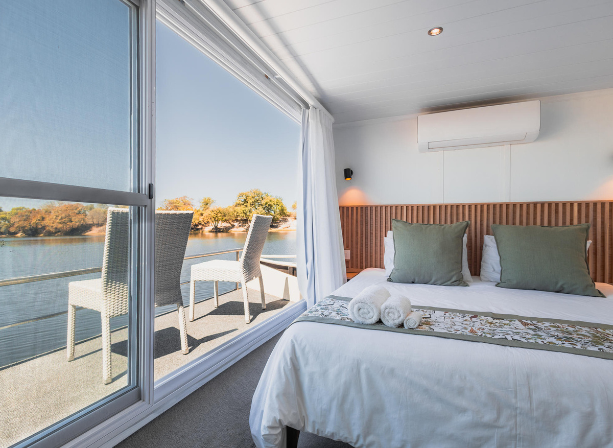 chobe_princess_superior_cabin-499.jpg