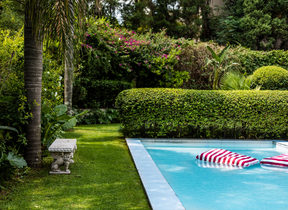 Villa Moji Garden & Pool.jpg