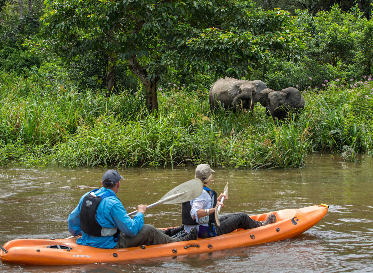 Kamba_Lango_Kayaking.jpg