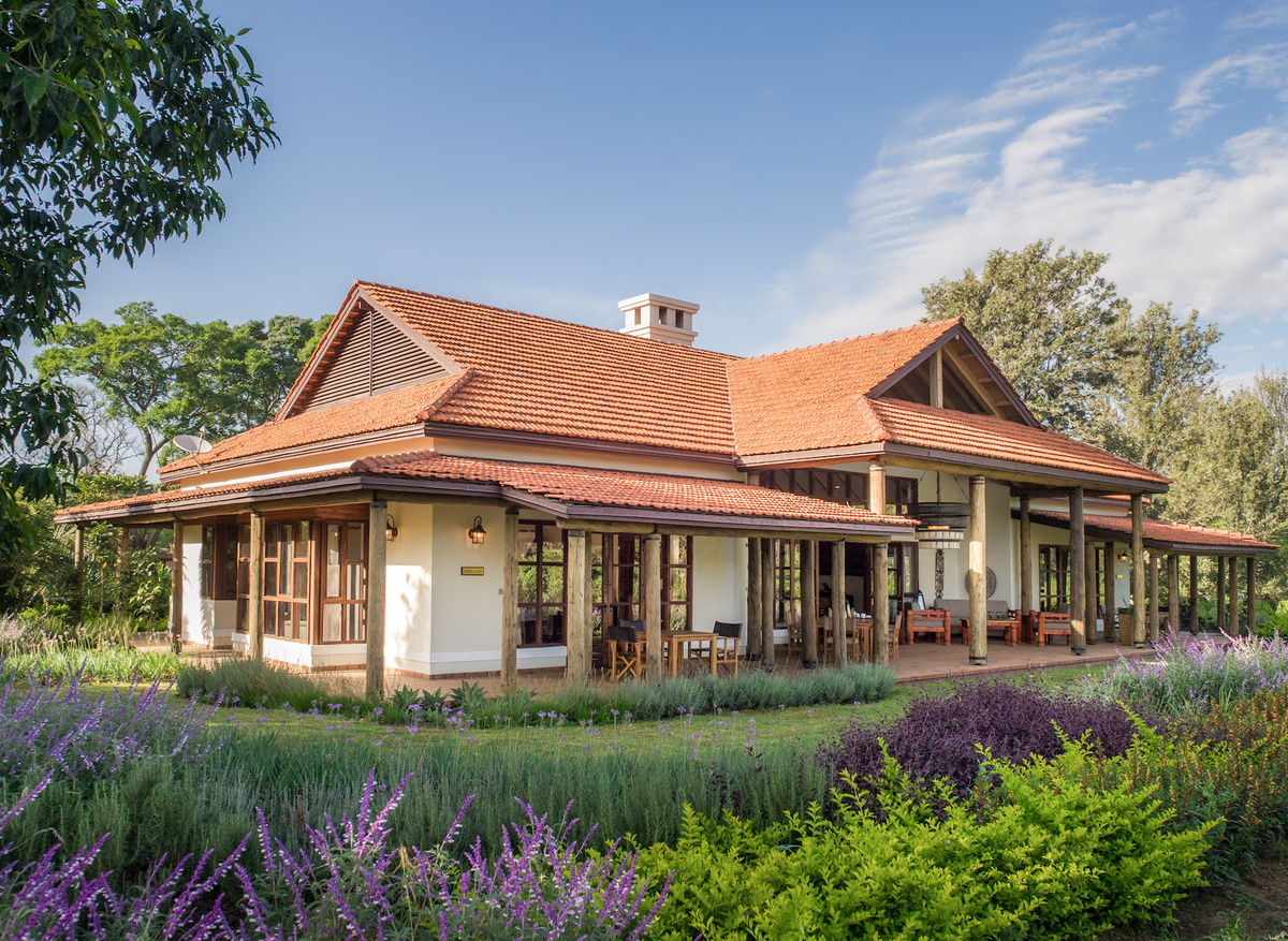Legendary Lodge - Family Cottage Exterior.jpeg