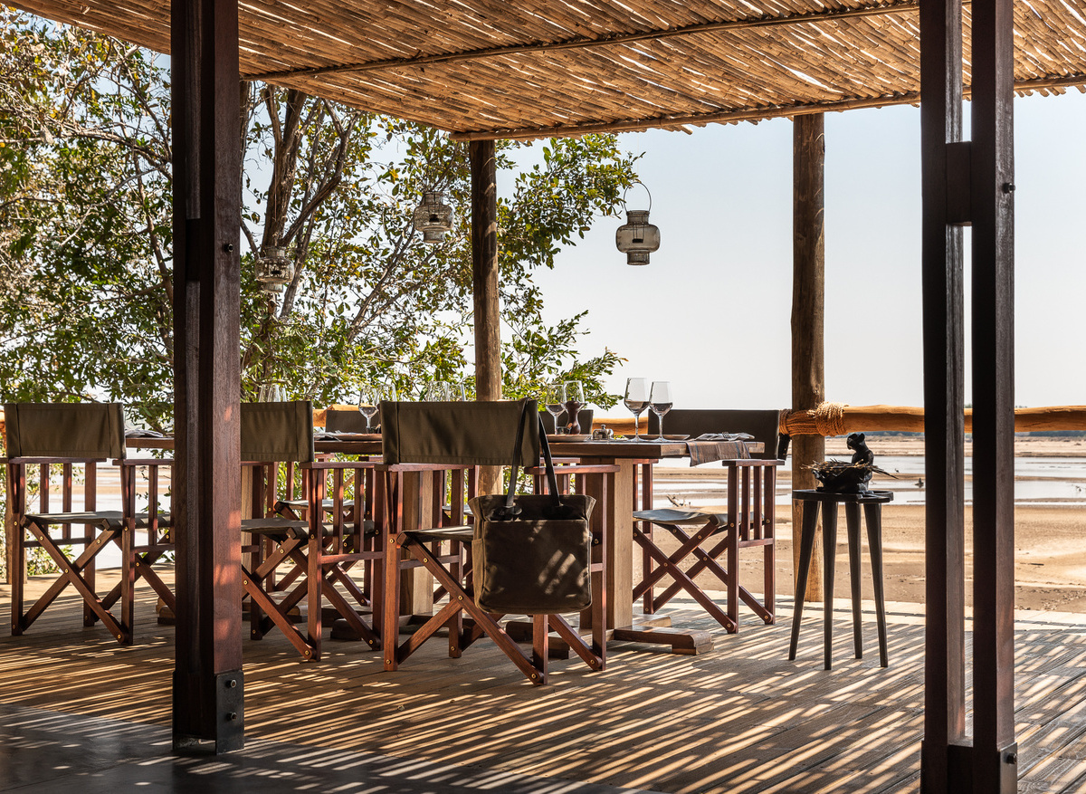 Kulandila Camp Dining