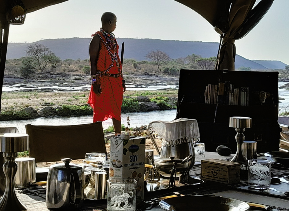 The Bush Camp , Breakfast ready