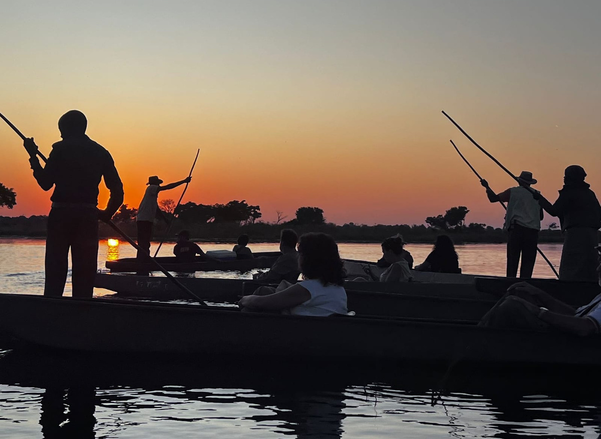 Atardecer desde el Delta del Okavango.jpeg