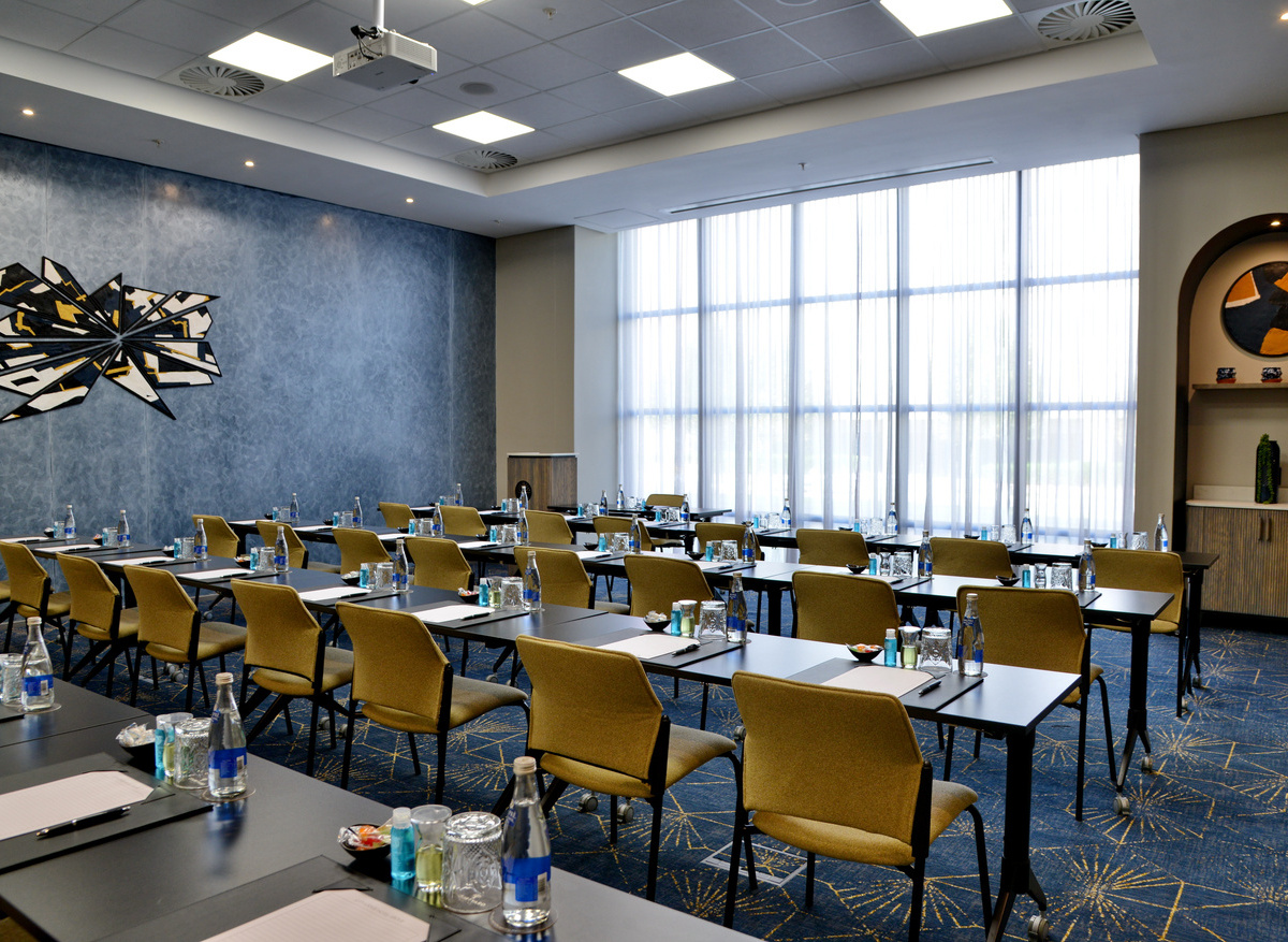 Courtyard Hotel Waterfall Boardrom