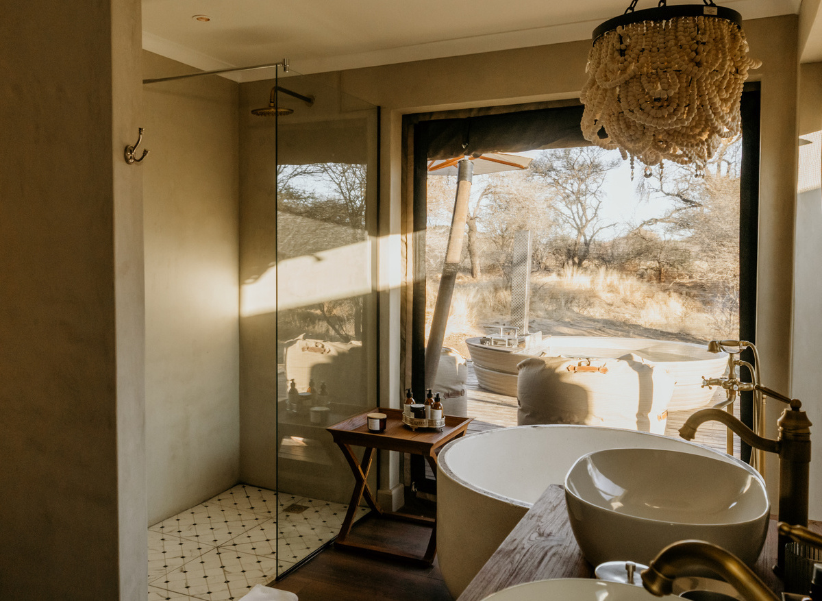 Thorn Bush Tented Camp Bathroom