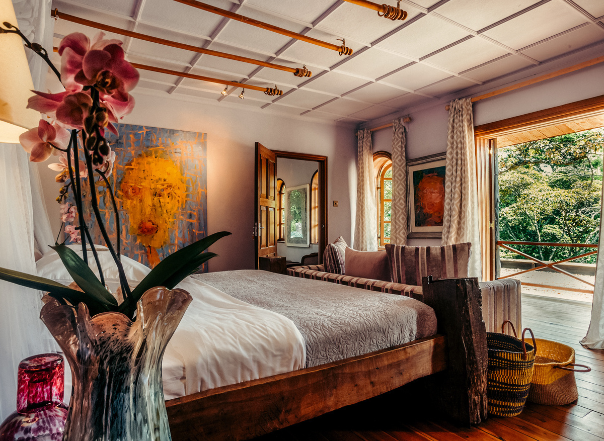 Master Bedroom Main House (3).jpg