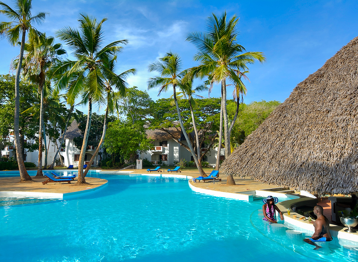 Diamonds Leisure Diani - Baobab Pool & Swim Up Bar 002.jpg