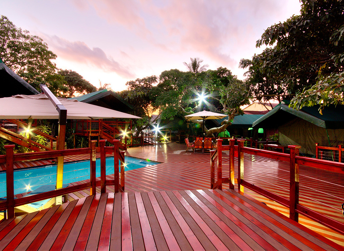 01. Luxury Main View.jpg