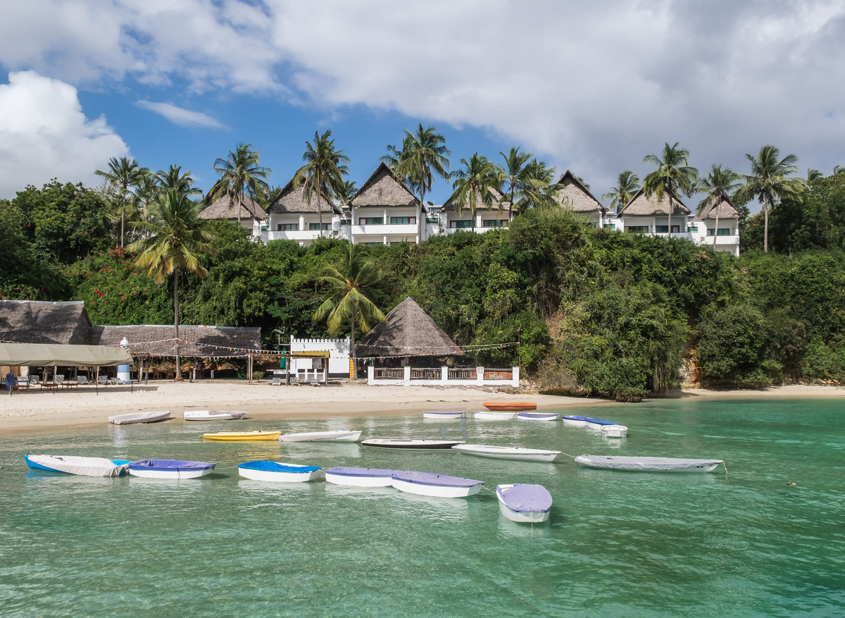 17_Mnarani_Club (002).jpg