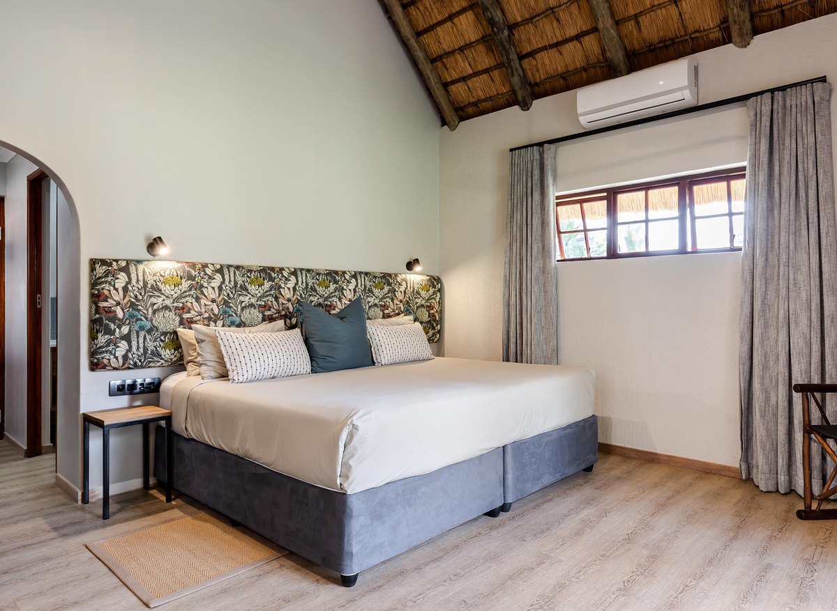 Hippo Hollow - 3.jpg