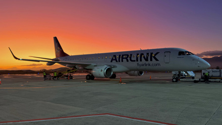 Airlink+Embraer+ERJ+190+AR+3.jpg