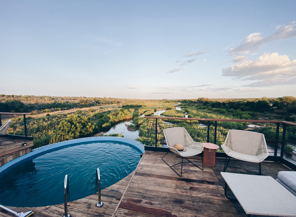 Overhanging pool deck.jpg