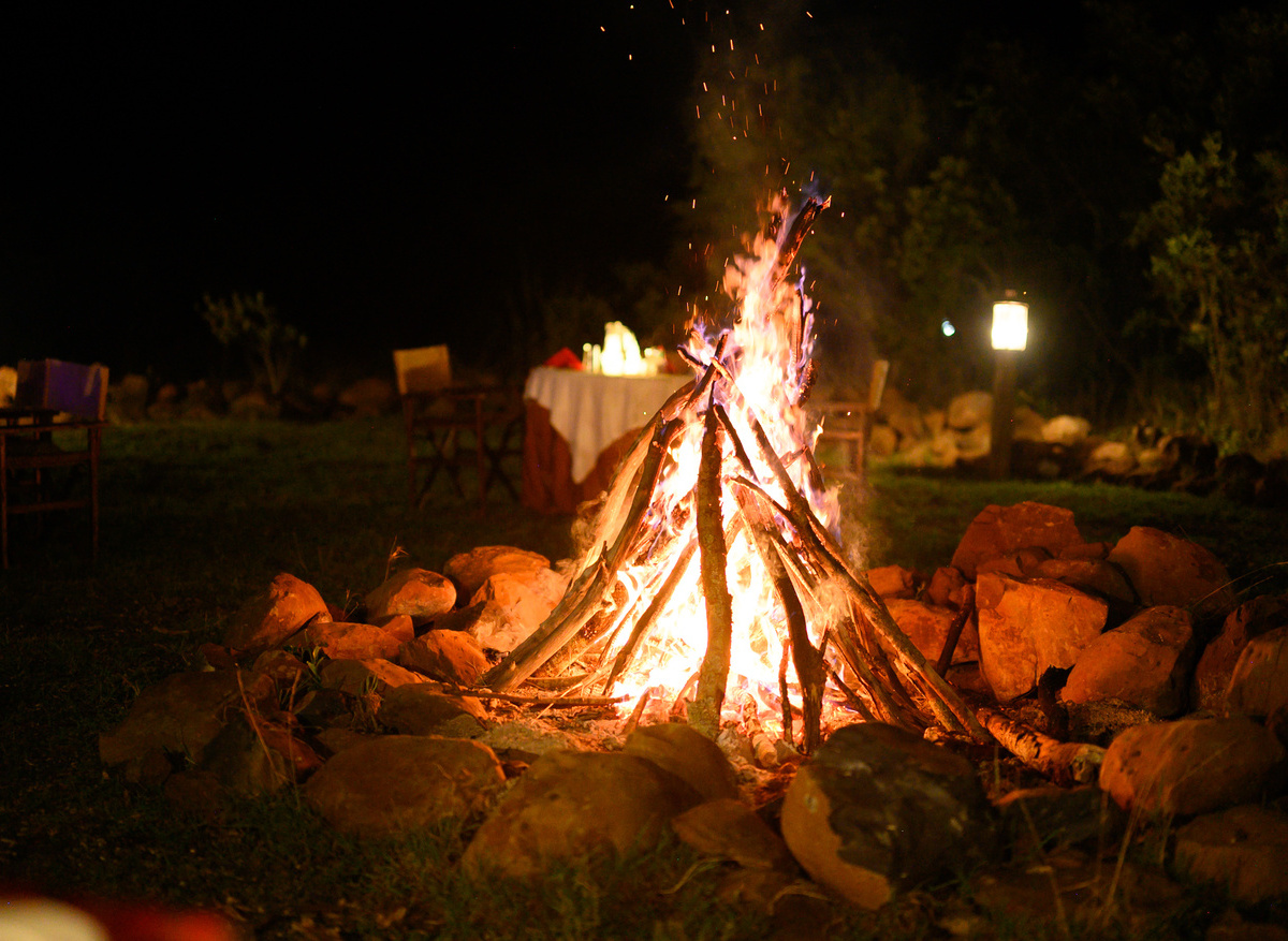 Bush Dinner Bonfire