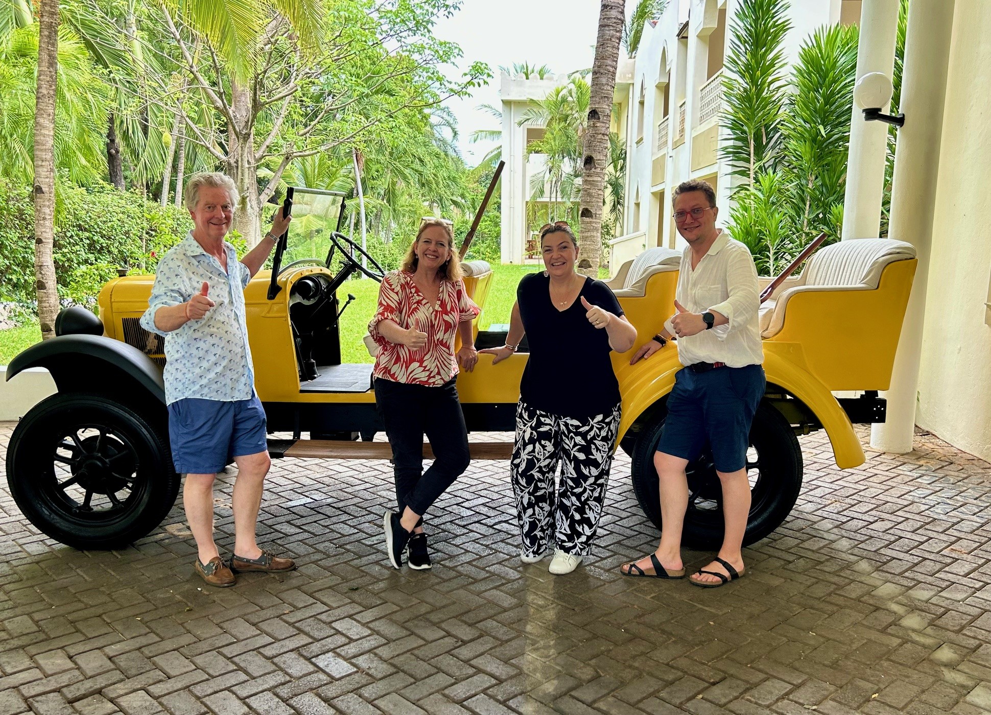 Essence of Africa_Diamonds Malindi Site Visit - Nigel Vere Nicoll, Jacqui Reynolds, Amanda Margison, Chris Mears.jpg