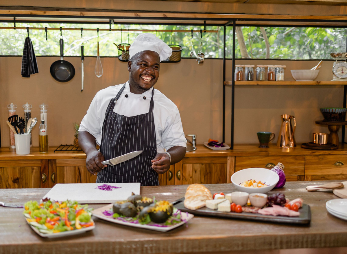 Tsowa Safari Island - Ineractive Dining