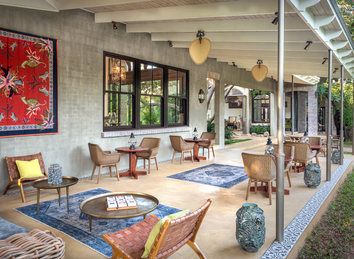 Mbano Manor Hotel Terrace.jpg