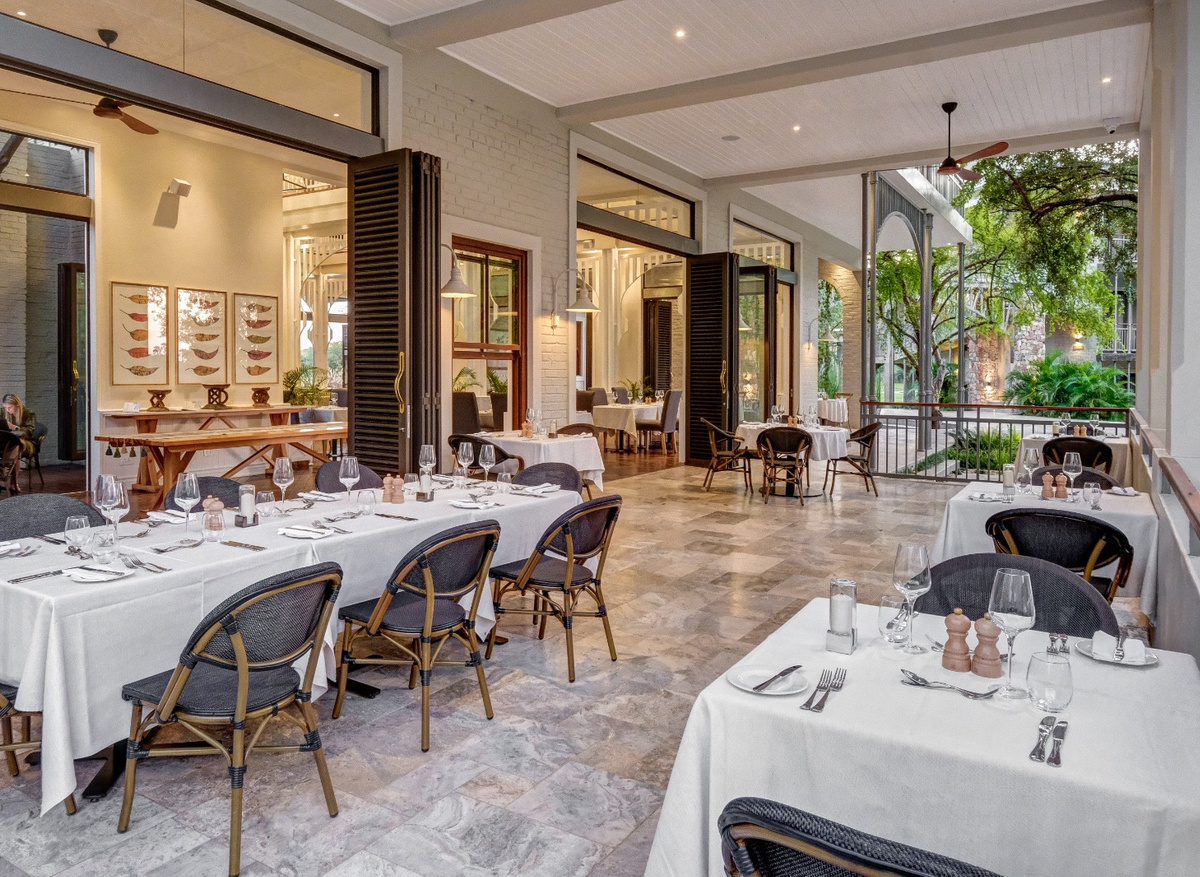 Dining terrace covered